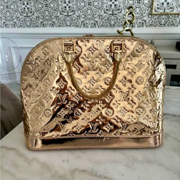 Louis Vuitton Miroir Gold Alma Metallic Bag - Picture 2 of 11